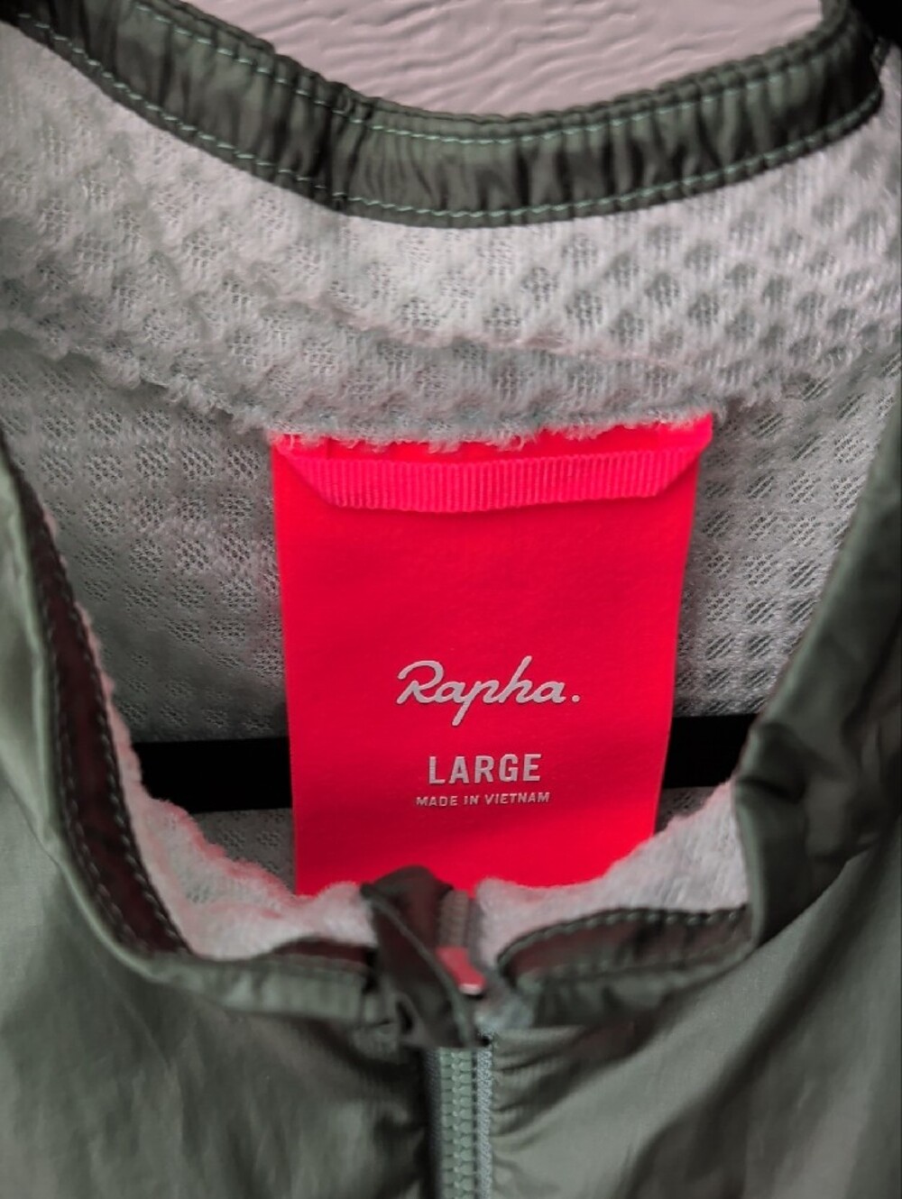 Rapha Olive Green Lightweight Windbreaker with Reflective Stripes - Picture 3 of 4